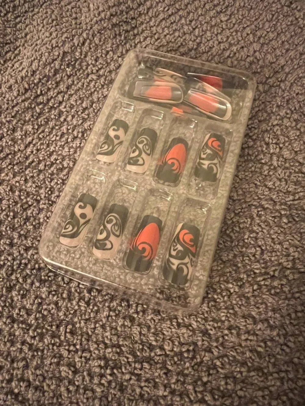 Gothic Tribal Swirl Press-On Nails Set (24 Pcs + Prep Kit)